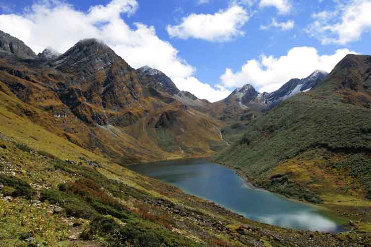 Dagala Thousand Lakes Trek