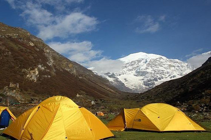 Laya Gasa Trek